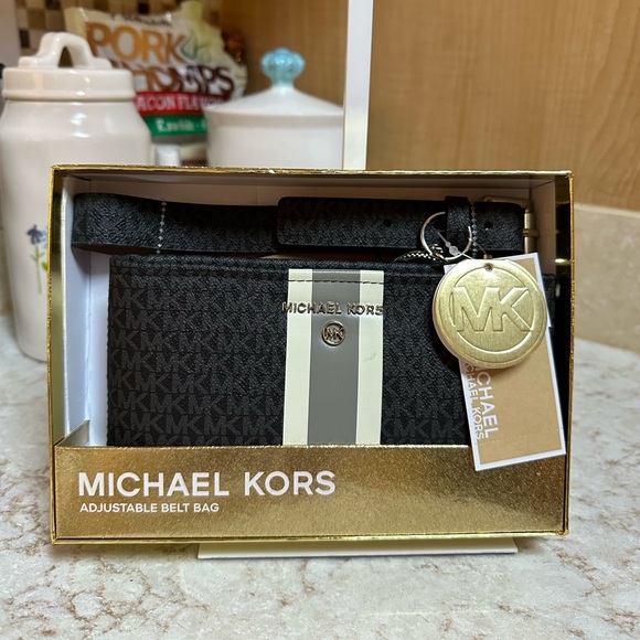 Michael Kors Gift-Ready Adjustable Signature Logo Belt Bag w/ Stripe, Black, NWT - Picture 1 of 5